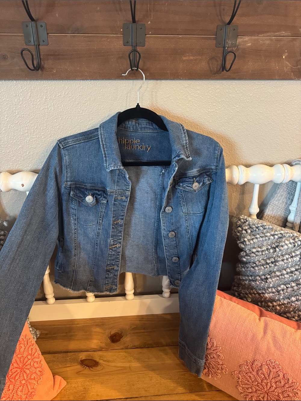 Hippie Laundry EUC Light Blue Cropped Denim Jacket